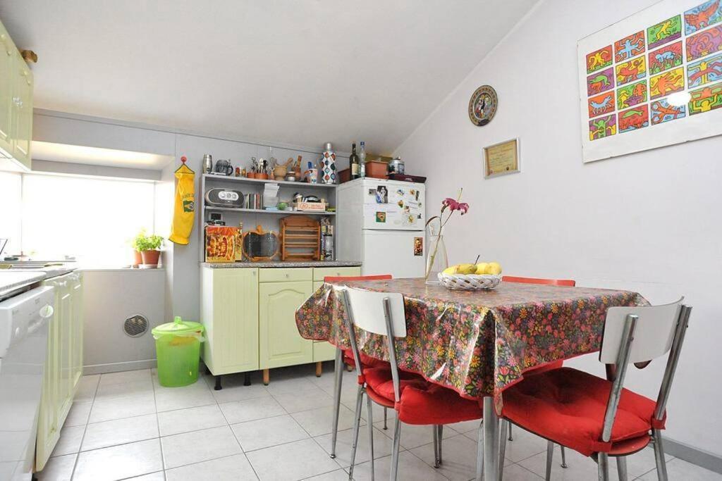 Spacious Attic Apartment Kandler Trieste Eksteriør billede